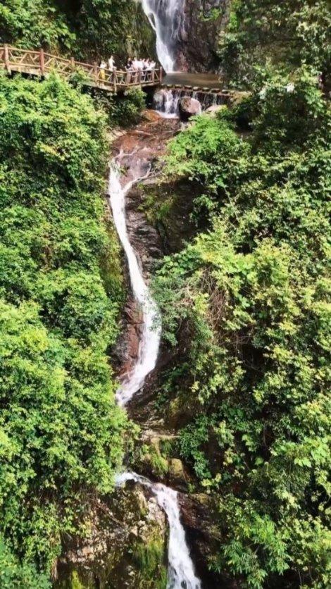 逃离洁白的宾馆