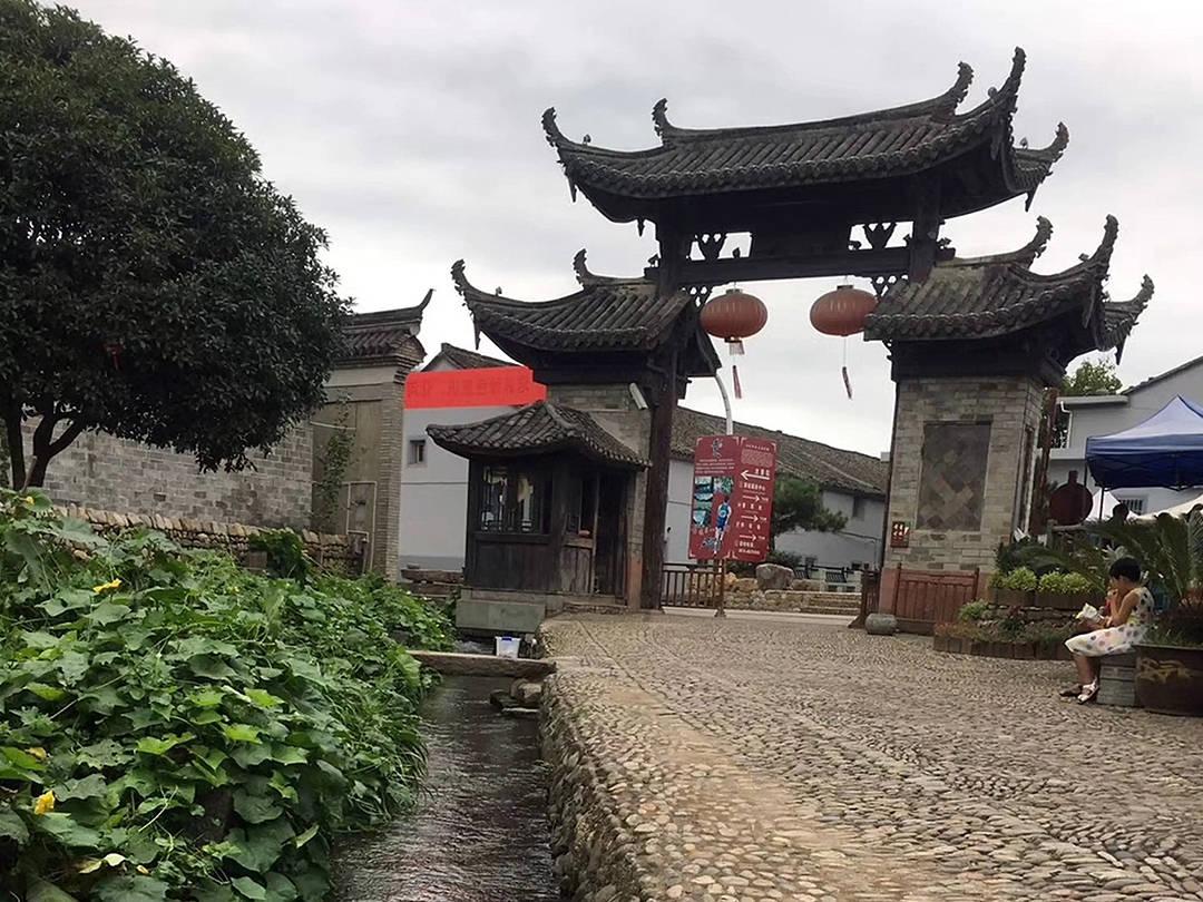 科创丨重庆产业营收320亿，造芯的火苗正在燃烧